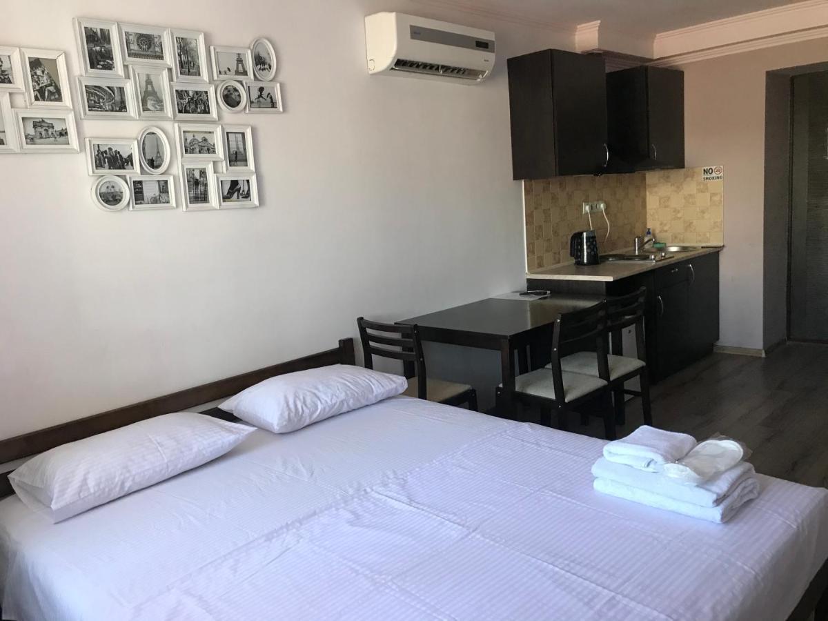 Rest Time Apartments Одесса Экстерьер фото