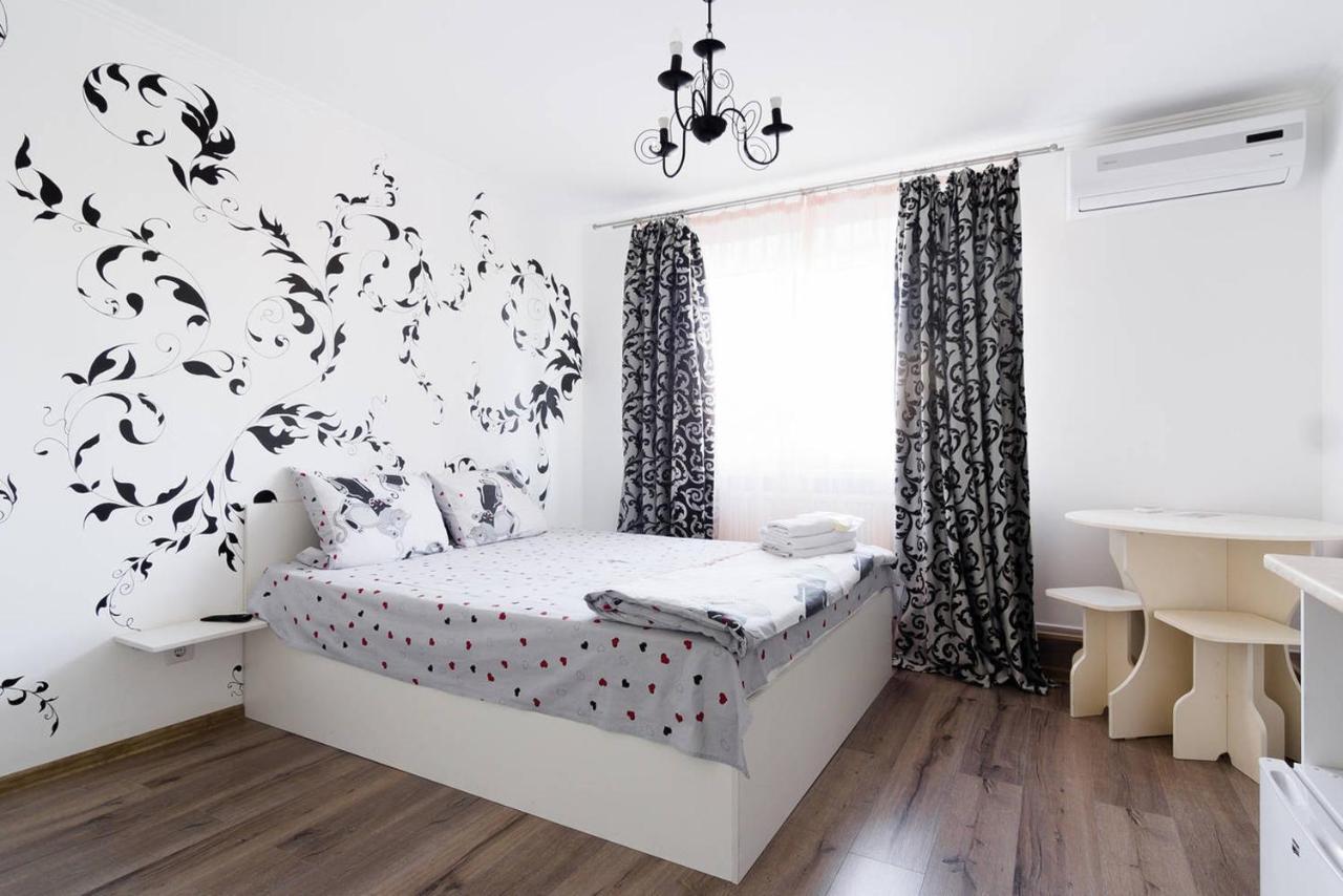 Rest Time Apartments Одесса Экстерьер фото
